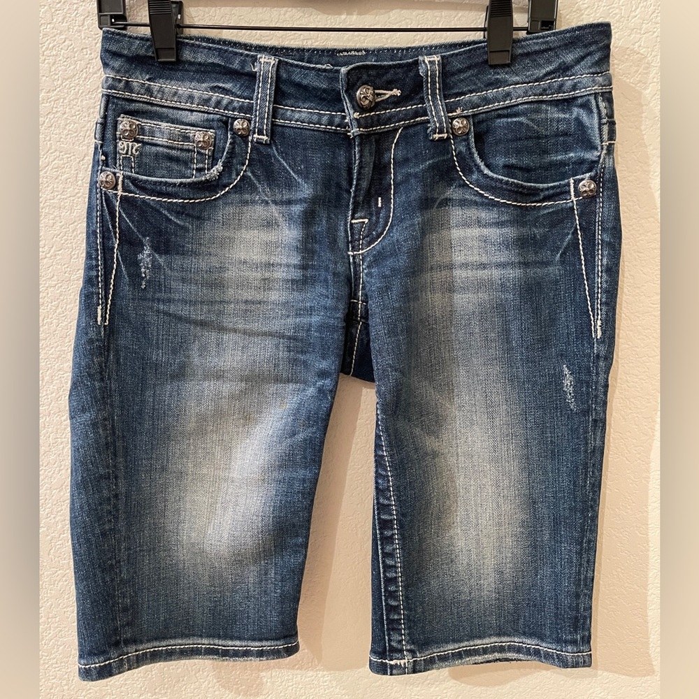 Miss Me Dark Blue Bermuda Size: 27